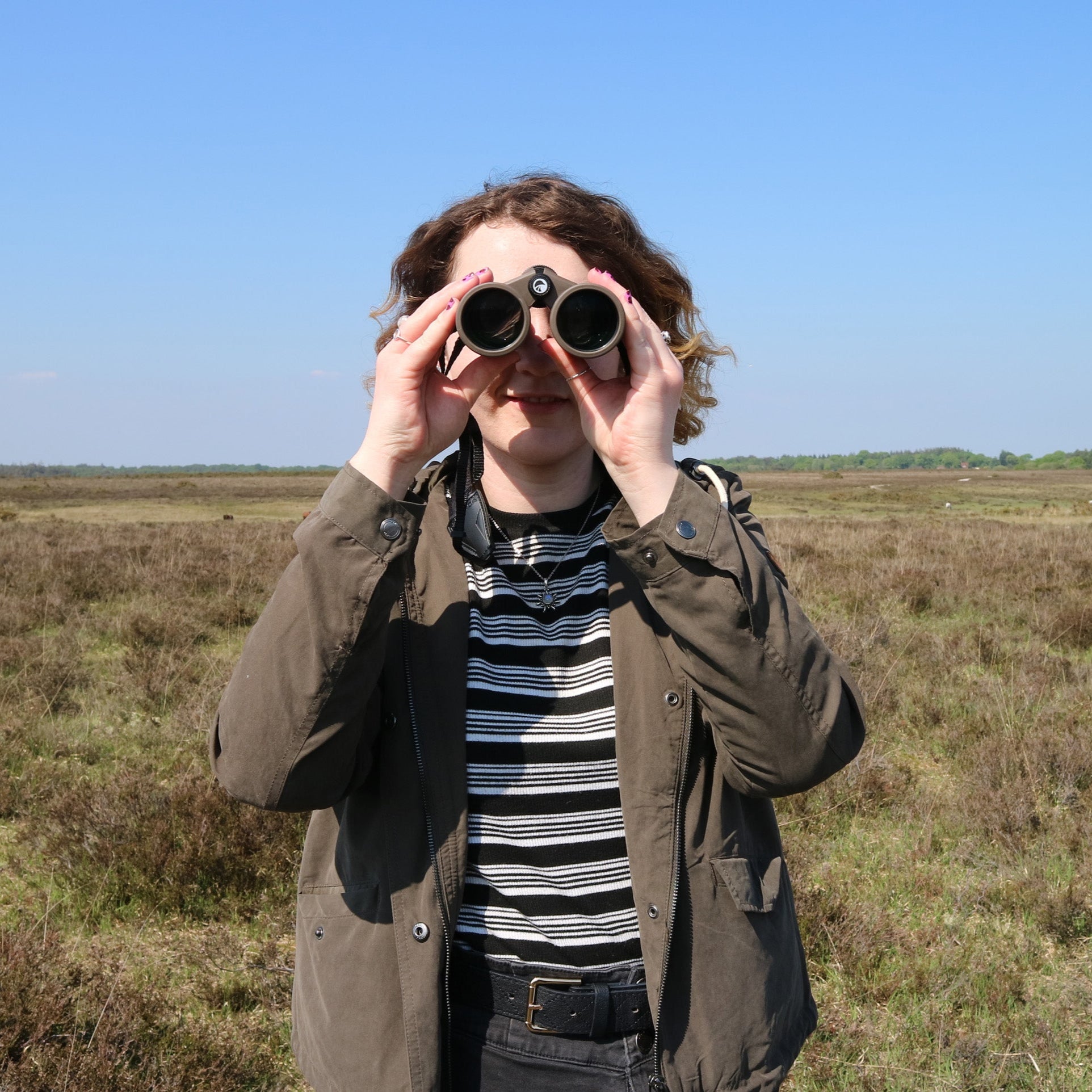 Pioneer R 10x42 Binoculars - Praktica